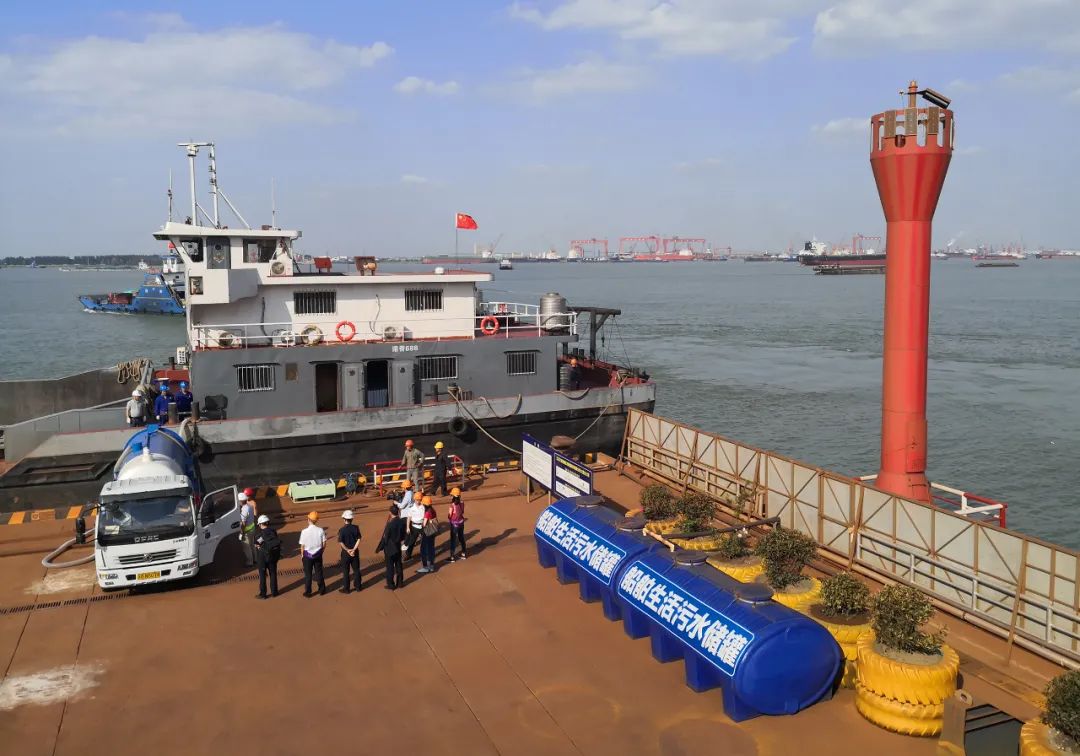 2022世界杯买球入口:长江干线船舶水污染物实现全链条监管和上岸处置