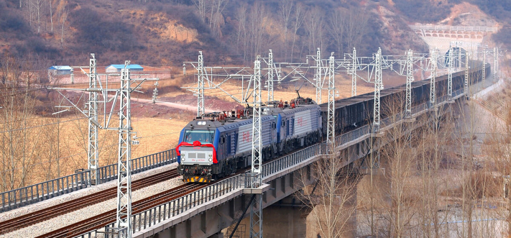 中国第一条重载大秦2022世界杯买球入口铁路日均载客量30078辆，创历史新高
